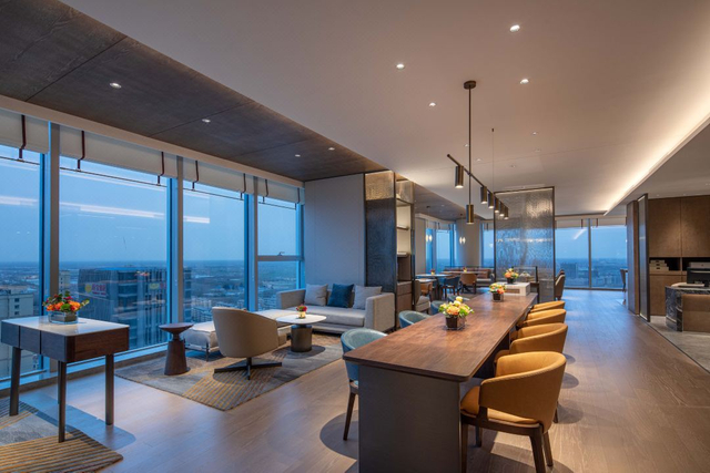 High-grade hotel dining area